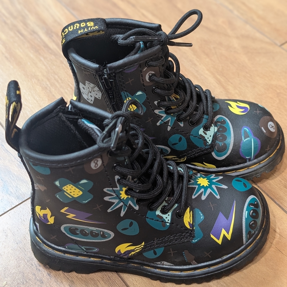 Dr. Martens Kids Black and Teal Graphic Boots - Picture 2 of 3